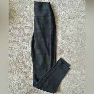 Alo High Waist Camo Vapor Legging